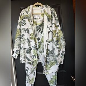 Floral Green and White Women's shacket